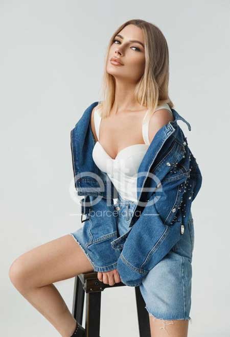 escorts premium Mumbai, Mumbai luxury escort, Mumbai high class escort, Vip escort in Mumbai, Hot Deepika companion in Mumbai, travel escorts Mumbai, Vip escorts in Mumbai, young escorts Mumbai, busty escorts Mumbai