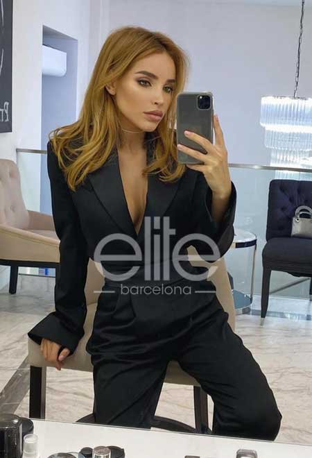 brunette escorts Mumbai, luxury escorts Mumbai, Mumbai high class escort, Vip escort Mumbai, high class Mumbai escorts, young escorts Mumbai, busty escorts Mumbai, escorts in Mumbai, Mumbai Hot Deepika companions