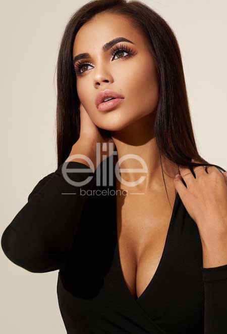 Hot Deepika Mumbai escorts, luxury escort Mumbai, brunette escorts Mumbai, premium escorts Mumbai, Mumbai luxury escort, deluxe escorts Mumbai, luxury Mumbai escort, GFE escorts Mumbai